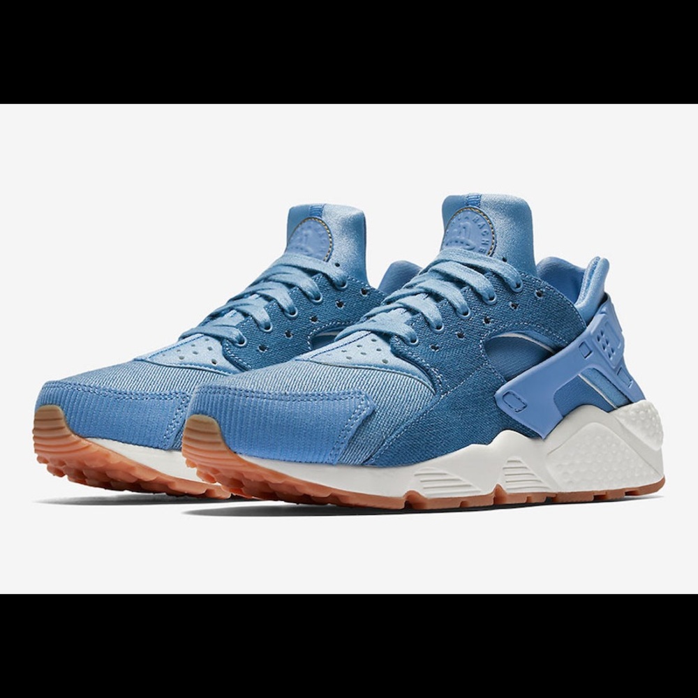 NIKE AIR HUARACHE DENIM GUM DECEMBER SKY (Size 7)